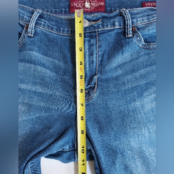 Ladies Lucky Brand Sweet N'Crop Medium Wash Denim Stretch Capris 36" Waist - Picture 6 of 9